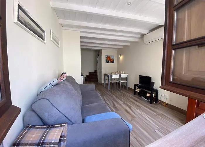 Center House 펜션 *